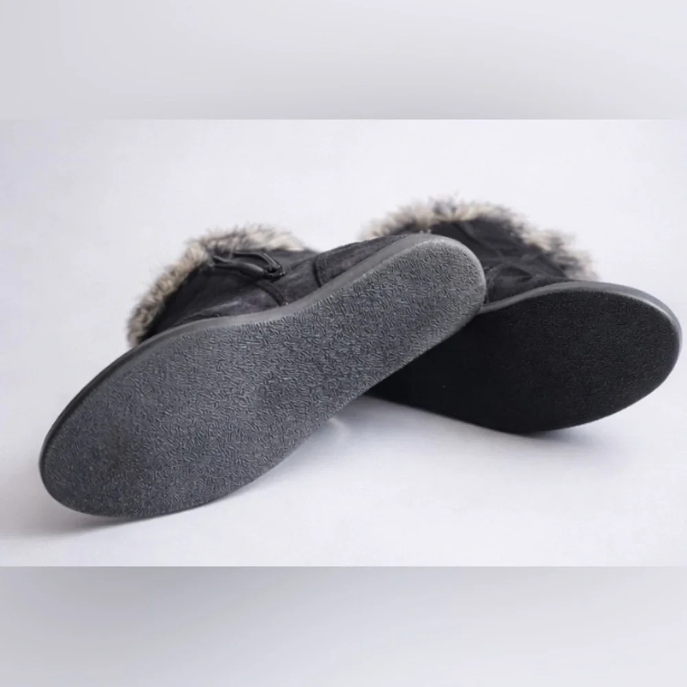 ✨ JustFab Black Wedge Boots Faux Fur Cozy Winter Chic Zip Size 7.5 ✨‎